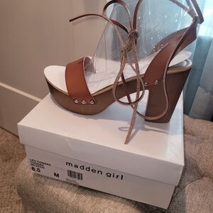 Madden Girl Heel